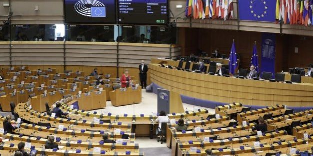 th_a42a72a425c164dd4407cbac84a3d92a_Eurocámara-EFE-Olivier-Hoslet