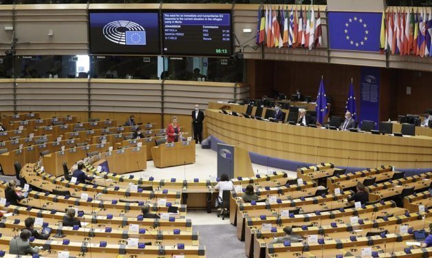 th_a42a72a425c164dd4407cbac84a3d92a_Eurocámara-EFE-Olivier-Hoslet