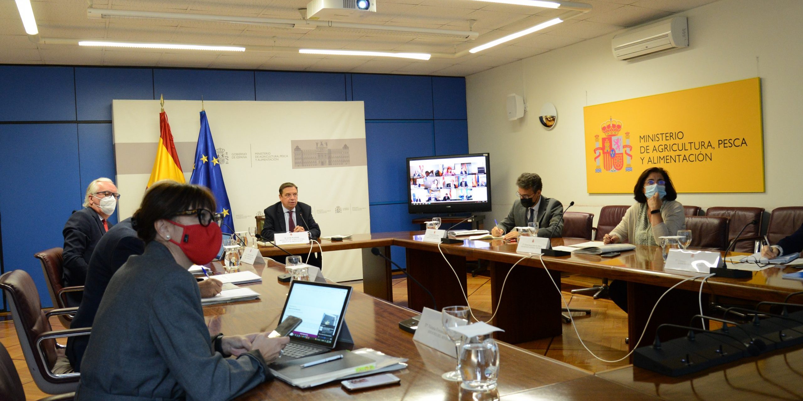 ministroreunionconsejeros2_tcm30-578317